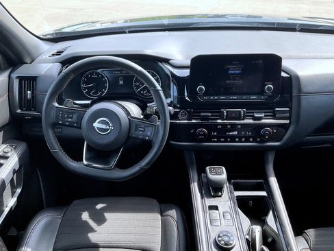 Used 2023 Nissan Pathfinder Rock Creek AWD/4WD image 14