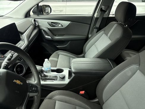 Used 2023 Chevrolet Blazer LT w/ Convenience Package FWD image 10