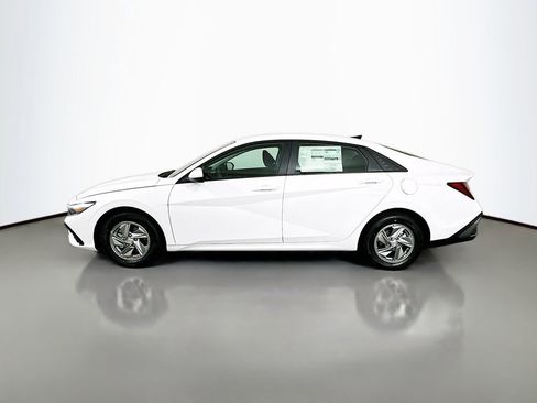 New 2026 Hyundai Elantra SE w/ Cargo Package image 8