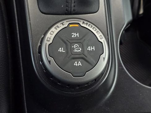 Used 2023 Ford Bronco Badlands w/ Sasquatch Package AWD/4WD image 33