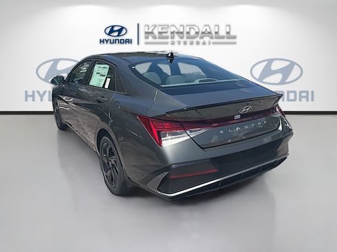 New 2026 Hyundai Elantra SEL Sport Premium FWD image 4