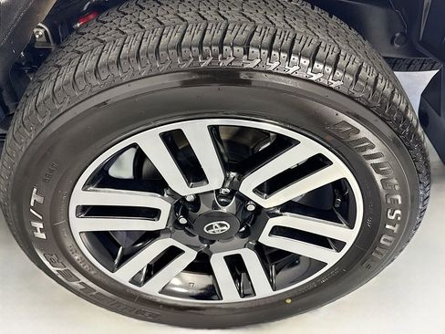 Used 2024 Toyota 4Runner Limited image 36