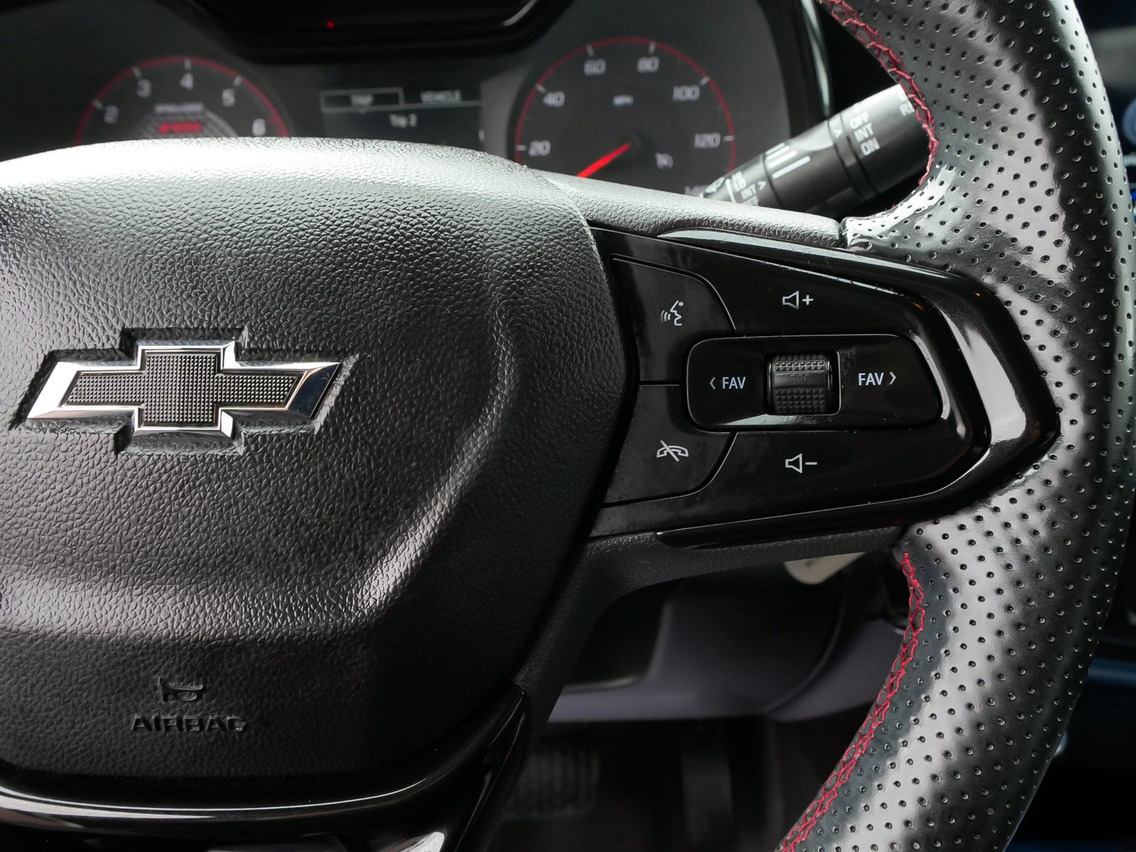 Used 2024 Chevrolet Trax RS w/ Driver Confidence Package FWD image 21