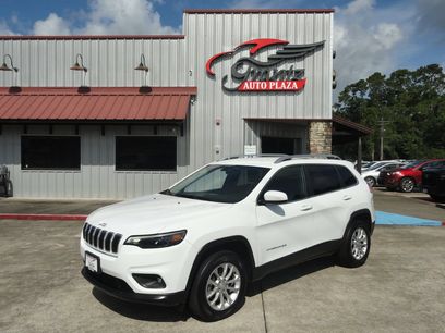 Used 2019 Jeep Cherokee Latitude w/ Cold Weather Group