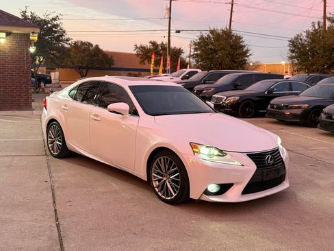 Used 2015 Lexus IS 250 image 3