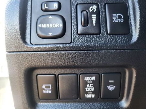 Used 2024 Toyota 4Runner Limited AWD/4WD image 20