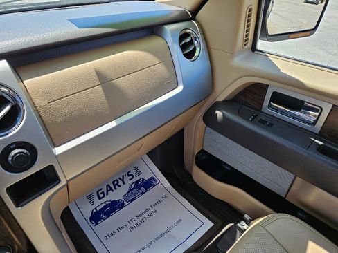 Used 2014 Ford F150 Lariat w/ Equipment Group 501A Mid AWD/4WD image 20