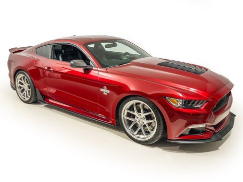 Used 2017 Ford Mustang GT Premium w/ GT Performance Package image 9
