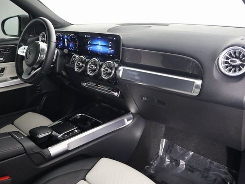 Certified 2021 Mercedes-Benz GLB 250 w/ AMG Line image 9