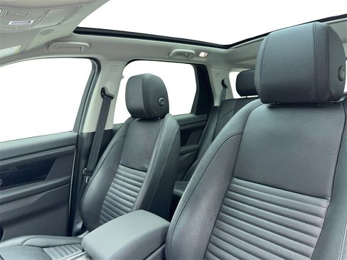 Used 2022 Land Rover Discovery Sport S image 39