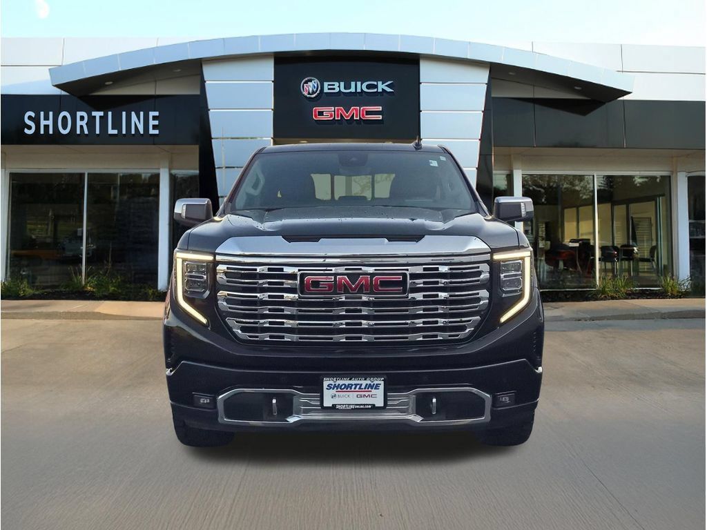 Used 2024 GMC Sierra 1500 Denali AWD/4WD image 8