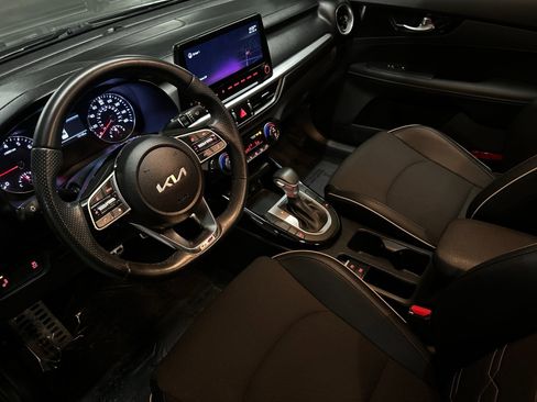 Certified 2022 Kia Forte GT-Line w/ GT-Line Technology Package image 12