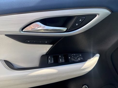 Certified 2024 Buick Envision Avenir AWD/4WD image 17