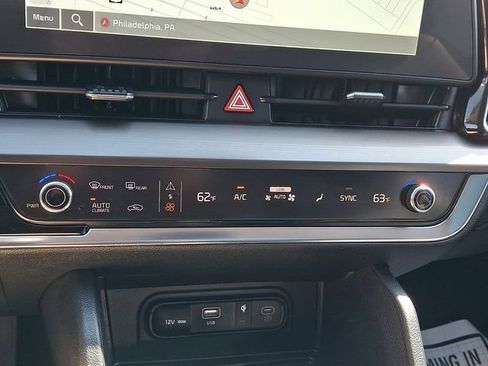 Certified 2025 Kia Sportage EX w/ Premium Package image 14