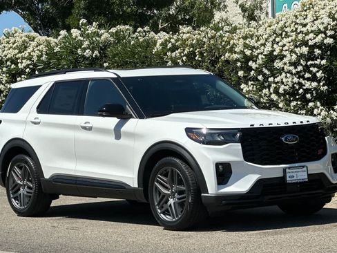 New 2026 Ford Explorer ST w/ Sun And Sound Package AWD/4WD image 10