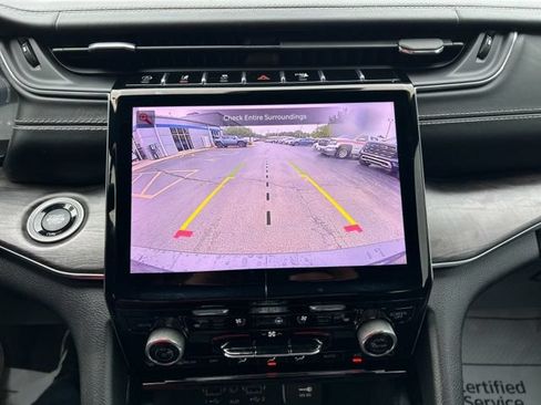 Used 2022 Jeep Grand Cherokee L Overland w/ Luxury Tech Group IV AWD/4WD image 60