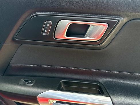 Used 2019 Ford Mustang Coupe image 20