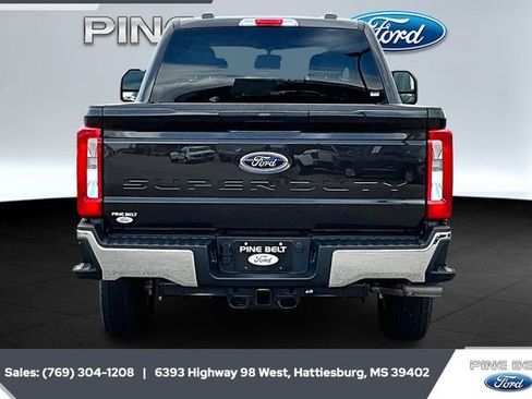 New 2025 Ford F250 XLT image 3