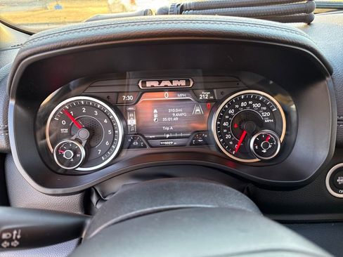 Used 2025 RAM 1500 Laramie image 14