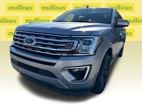 Certified 2020 Ford Expedition Max Limited w/ Equipment Group 301A image 11