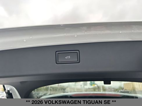 New 2026 Volkswagen Tiguan SE AWD/4WD image 16