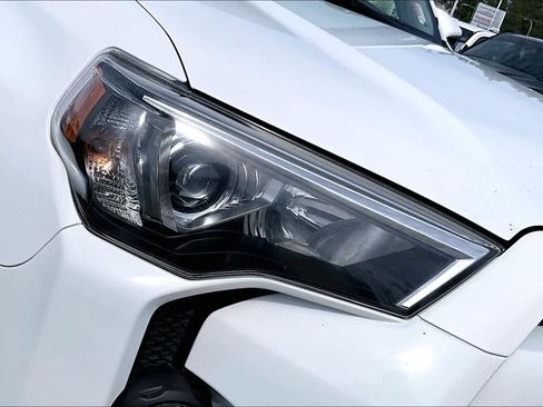 Used 2024 Toyota 4Runner SR5 Premium w/ Moonroof Package AWD/4WD image 31