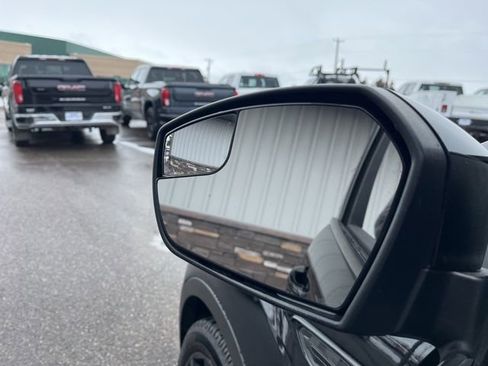 Used 2018 Ford Escape SE w/ SE Sport Appearance Package image 29