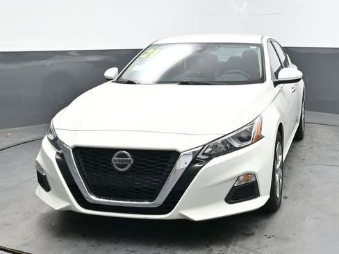 Used 2021 Nissan Altima 2.5 S image 2