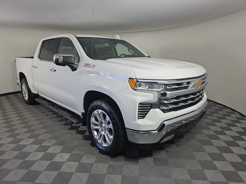Used 2023 Chevrolet Silverado 1500 LTZ w/ LTZ Convenience Package II AWD/4WD image 7