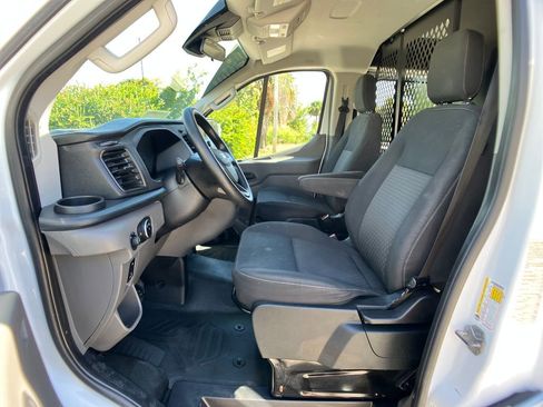 Certified 2023 Ford Transit 250 Low Roof w/ Exterior Upgrade Package image 25