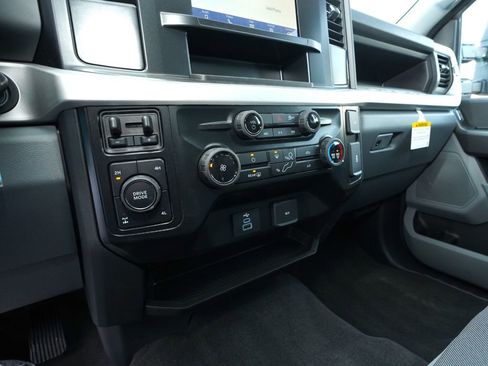 New 2026 Ford F350 XL w/ STX Appearance Package AWD/4WD image 19
