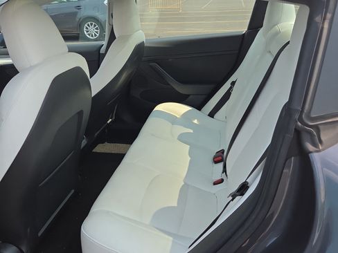 Used 2023 Tesla Model 3 Standard Range RWD image 3