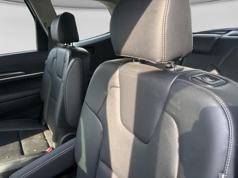 Used 2024 Kia Telluride S w/ S Sunroof Package FWD image 14