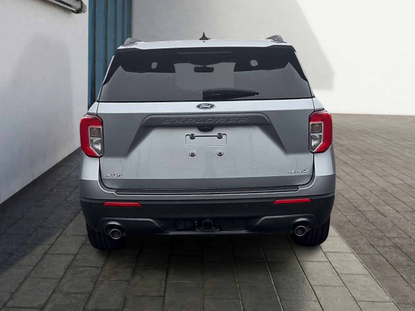 Certified 2022 Ford Explorer XLT w/ Equipment Group 202A AWD/4WD image 4