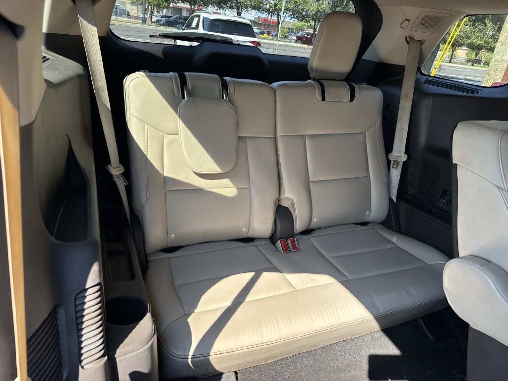 Used 2020 Ford Explorer Platinum w/ Premium Technology Package AWD/4WD image 9