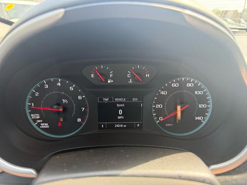 Used 2025 Chevrolet Malibu LT image 12