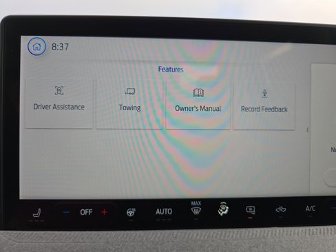 New 2025 Ford Maverick XLT w/ XLT Luxury Package FWD image 31