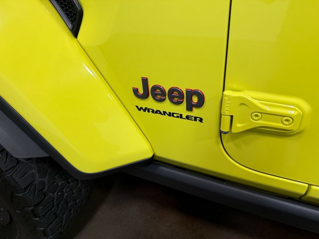 Used 2024 Jeep Wrangler Unlimited Rubicon AWD/4WD image 54