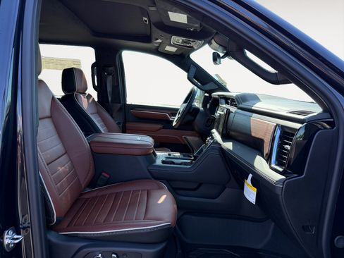 New 2026 GMC Sierra 2500 Denali Ultimate AWD/4WD image 19