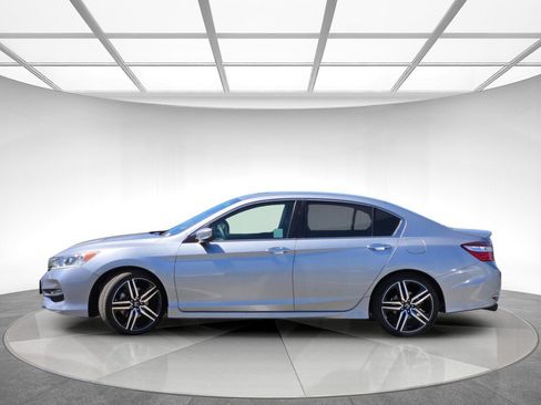 Certified 2017 Honda Accord Sport Special Edition image 6