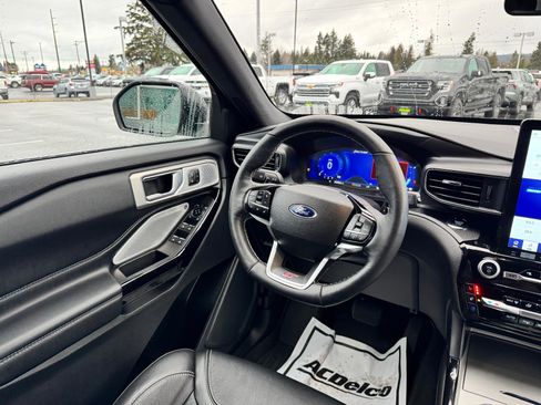 Used 2023 Ford Explorer ST w/ Equipment Group 401A image 27