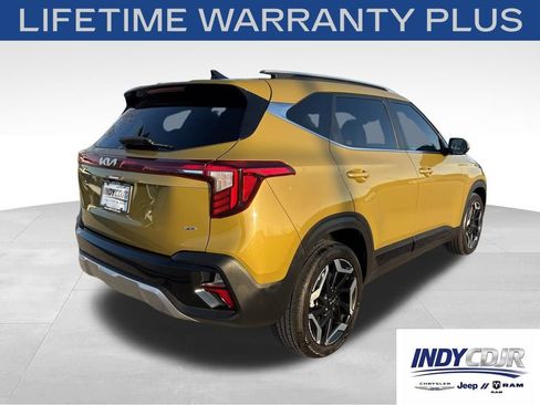 Used 2024 Kia Seltos SX w/ SX Sunroof Package AWD/4WD image 4