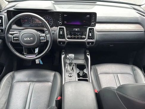 Used 2022 Kia Sorento S w/ Panoramic Sunroof Package image 31