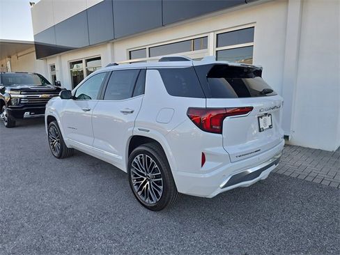 New 2026 GMC Terrain Denali w/ LPO, Floor Liner Package image 5