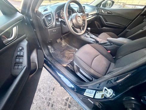 Used 2014 MAZDA MAZDA3 i Sport image 10