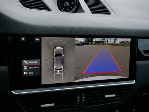 Used 2021 Porsche Cayenne E-Hybrid image 28