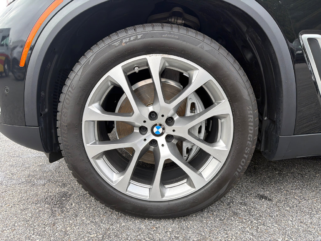 Used 2020 BMW X5 xDrive40i w/ Premium Package AWD/4WD image 11