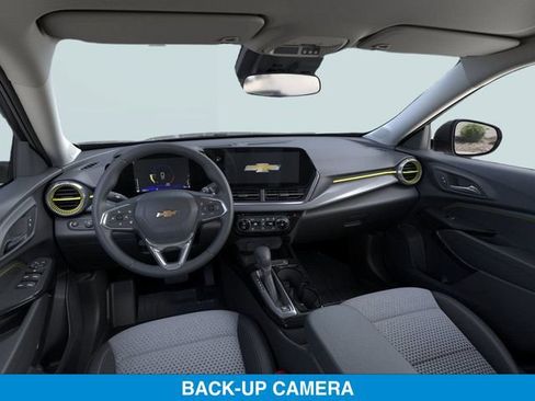 New 2026 Chevrolet Trax LT w/ Driver Confidence Package FWD image 15