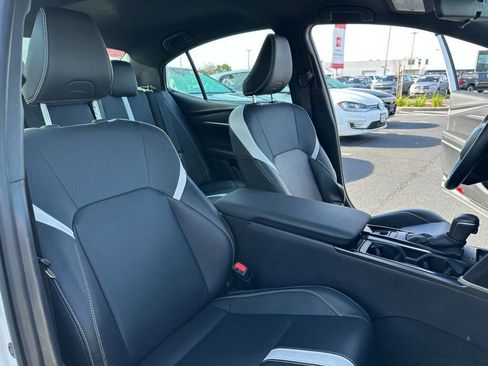 Certified 2025 Toyota Camry SE image 17