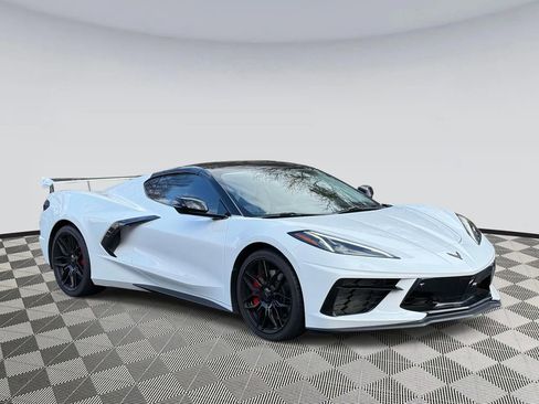 Used 2024 Chevrolet Corvette Stingray Premium Cpe w/ Z51 Performance Package image 1